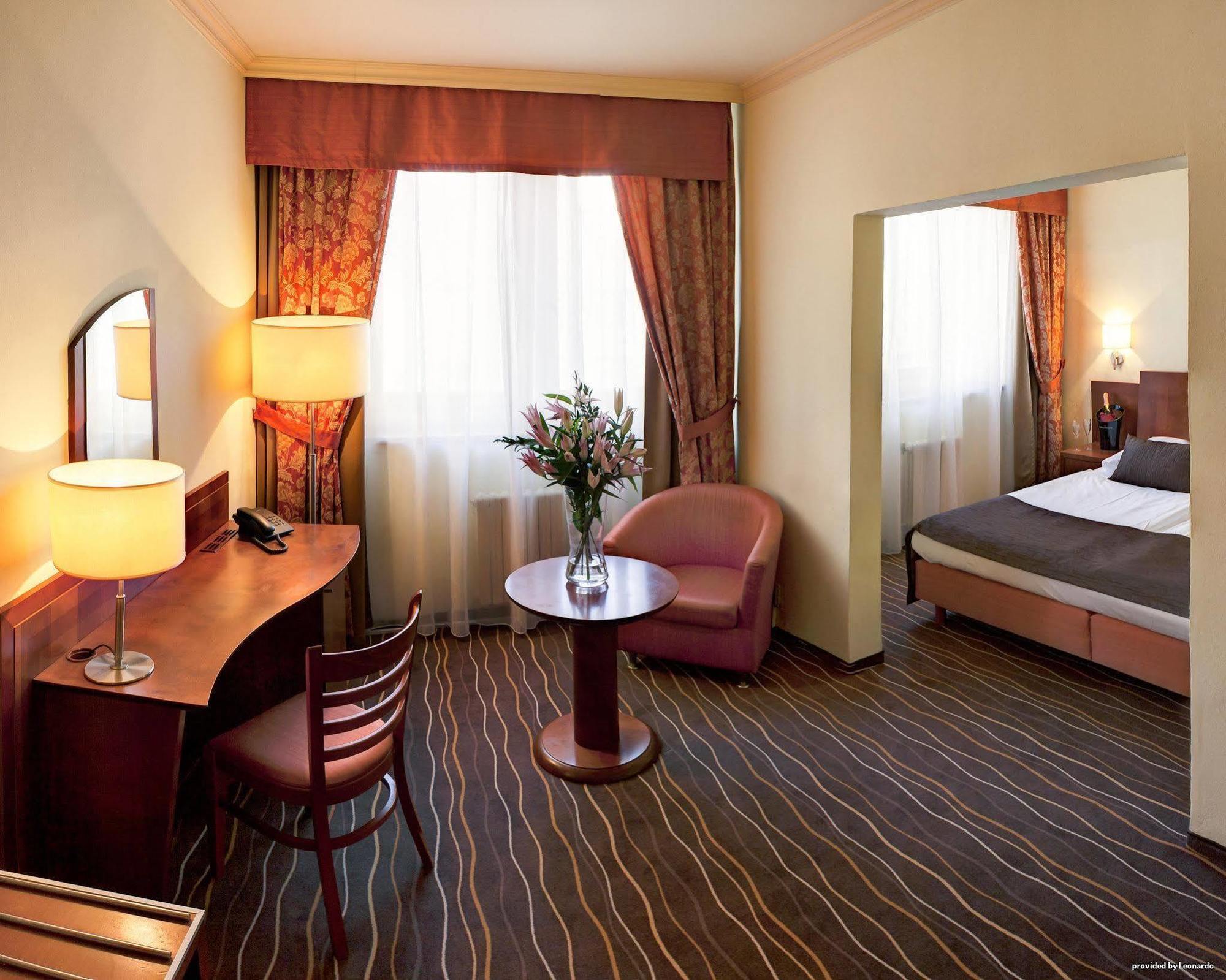 Luxury Family Hotel Bila Labut Πράγα Δωμάτιο φωτογραφία